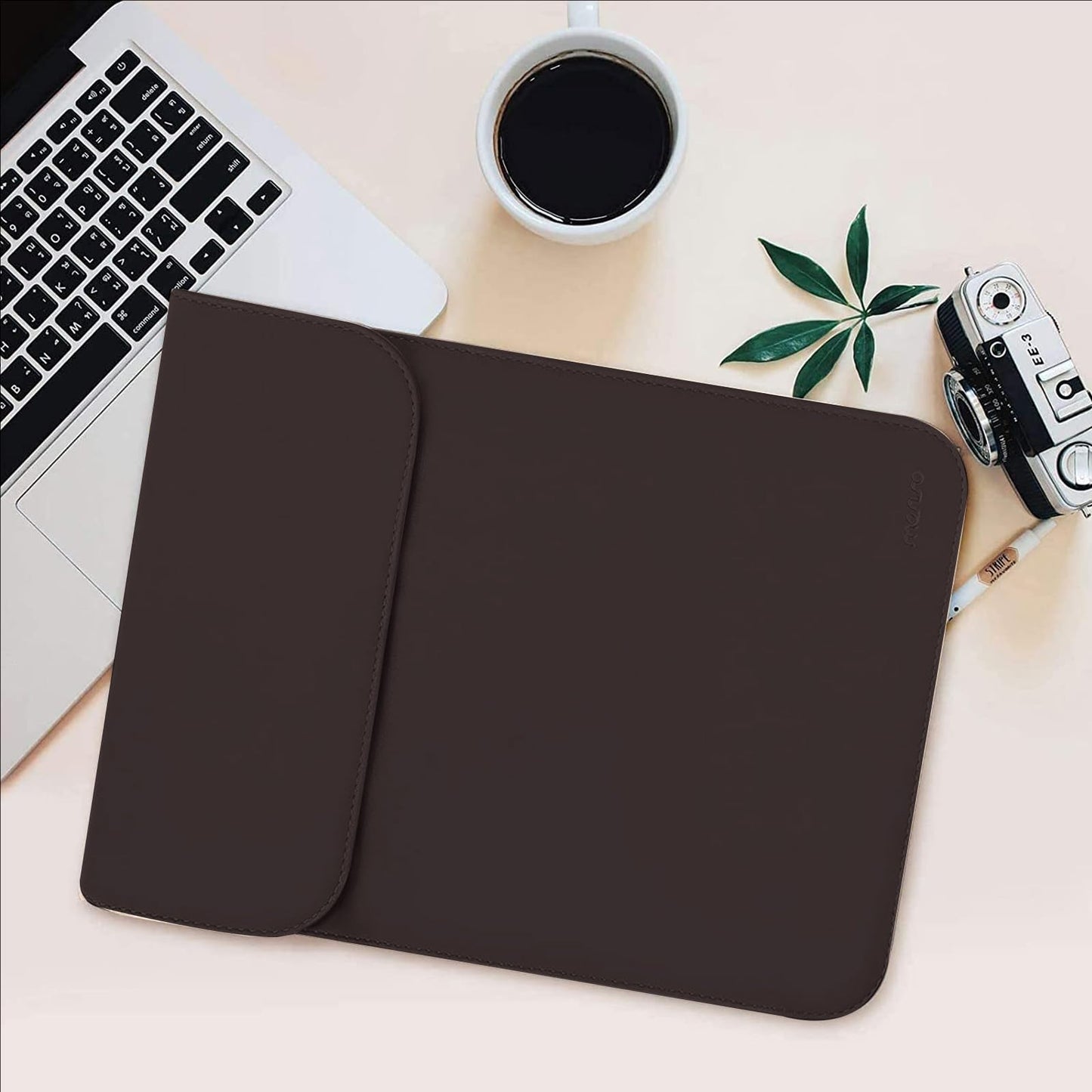 MOSISO Laptop Case 13.3 inch, 13-13.3 inch Laptop Sleeve Compatible with MacBook Neo 13 A18 Pro A3404 /Air 13/Pro 13/Pro 14 M5 M4 M3 M2 M1, Faux Suede Leather Case with Small Bag, Chestnut Brown