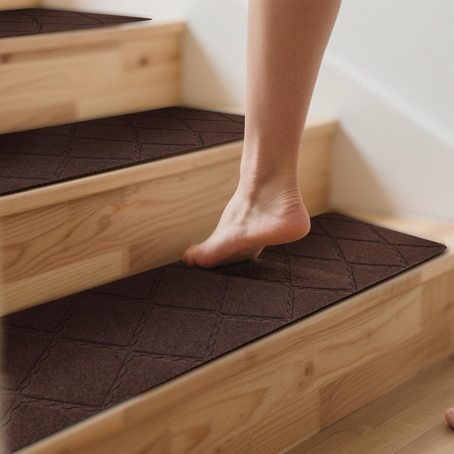 WAWINY 15 Pack Stair Treads for Wooden Steps Indoor, 8" X 30" Carpet Stair Treads Non Slips, Reusable Adhesive Staircase Step Treads Pads for Kids Elders & Pets(Dark Brown)