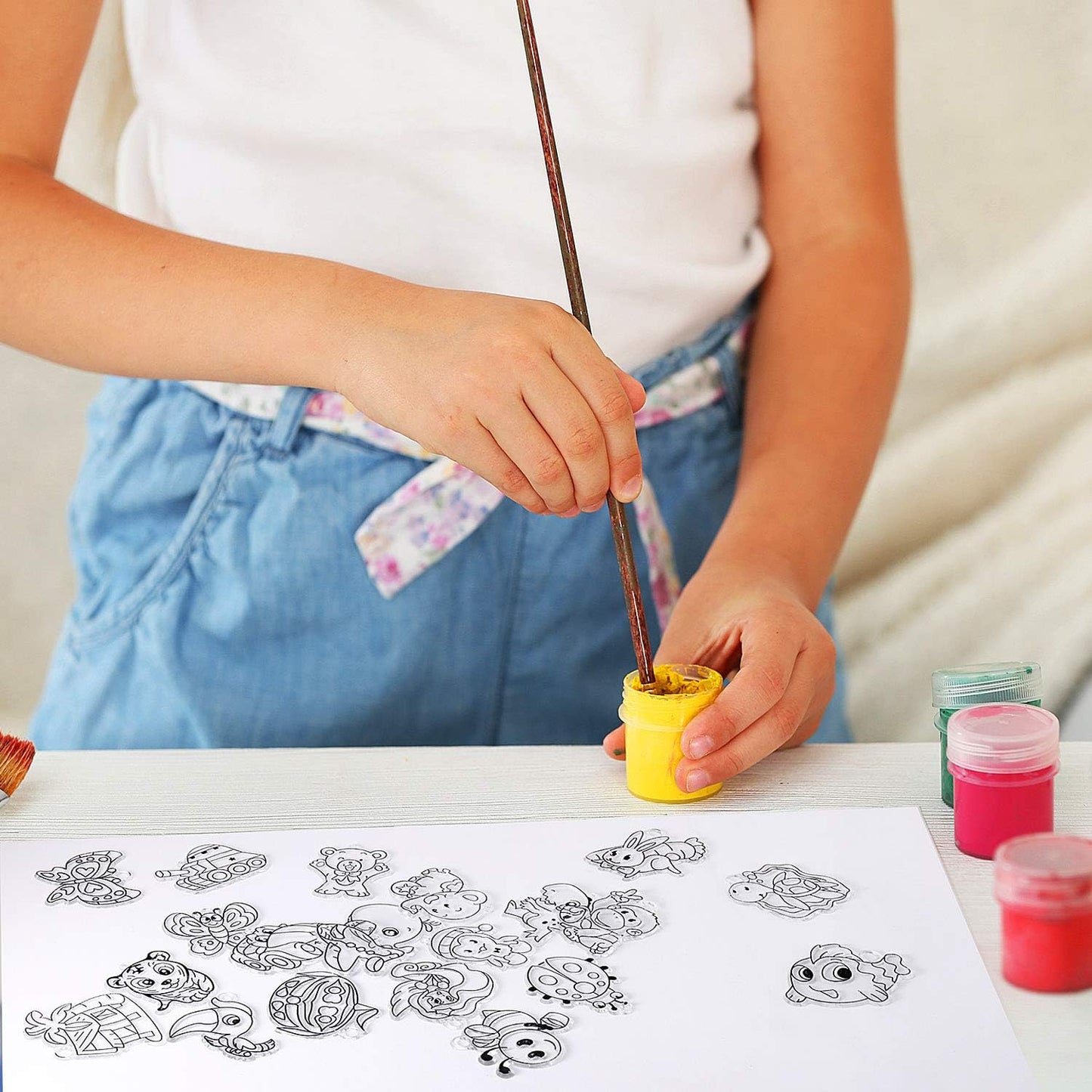 WILLBOND 24 Pieces Sun Catchers Craft Assorted Sun Catcher Kits for Art Window SunCatchers with 24 Pieces Suction Cups for Painting Crafts Christmas Home Decor Supplies