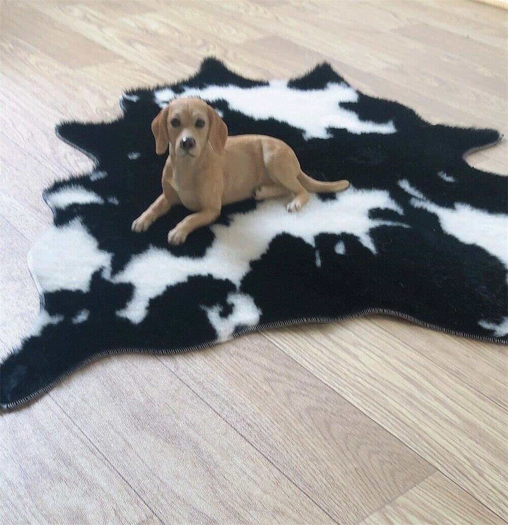 Faux Cowhide Rug Cow Print Area Rug for Living Room Bedroom Soft Faux Fur Animal Print Skin Western Boho Decor Natural Pattern Hide Carpet with No-Slip Floor Mat (5.2ft x 7.2ft)