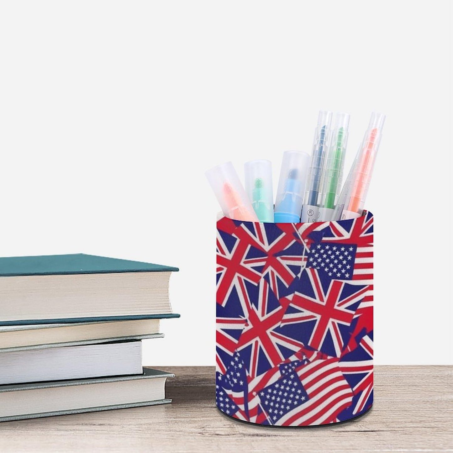 UTRSIFB Pen Holder Leather Pencil, Holder Cup Makeup Brush Storage Organizer, Waterproof Multifunctional Office Supplies British American Flag