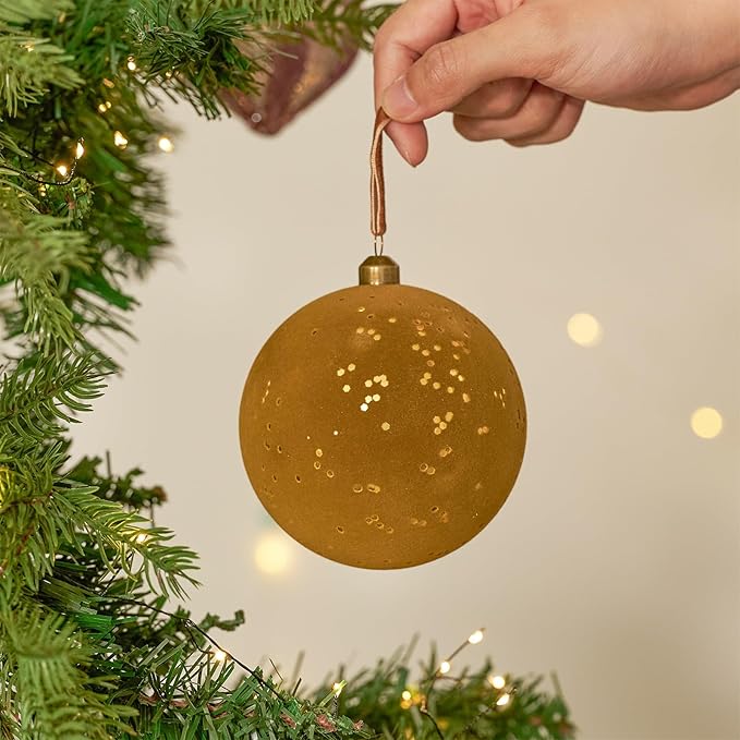 DN DECONATION 4PCS Christmas Tree Ball Ornaments – Brown & Gold Velvet Christmas Balls Decor with Ribbons, 4” Plastic Ball Ornament for Xmas Tree, Holiday Decorations Rustic Farmhouse Decor