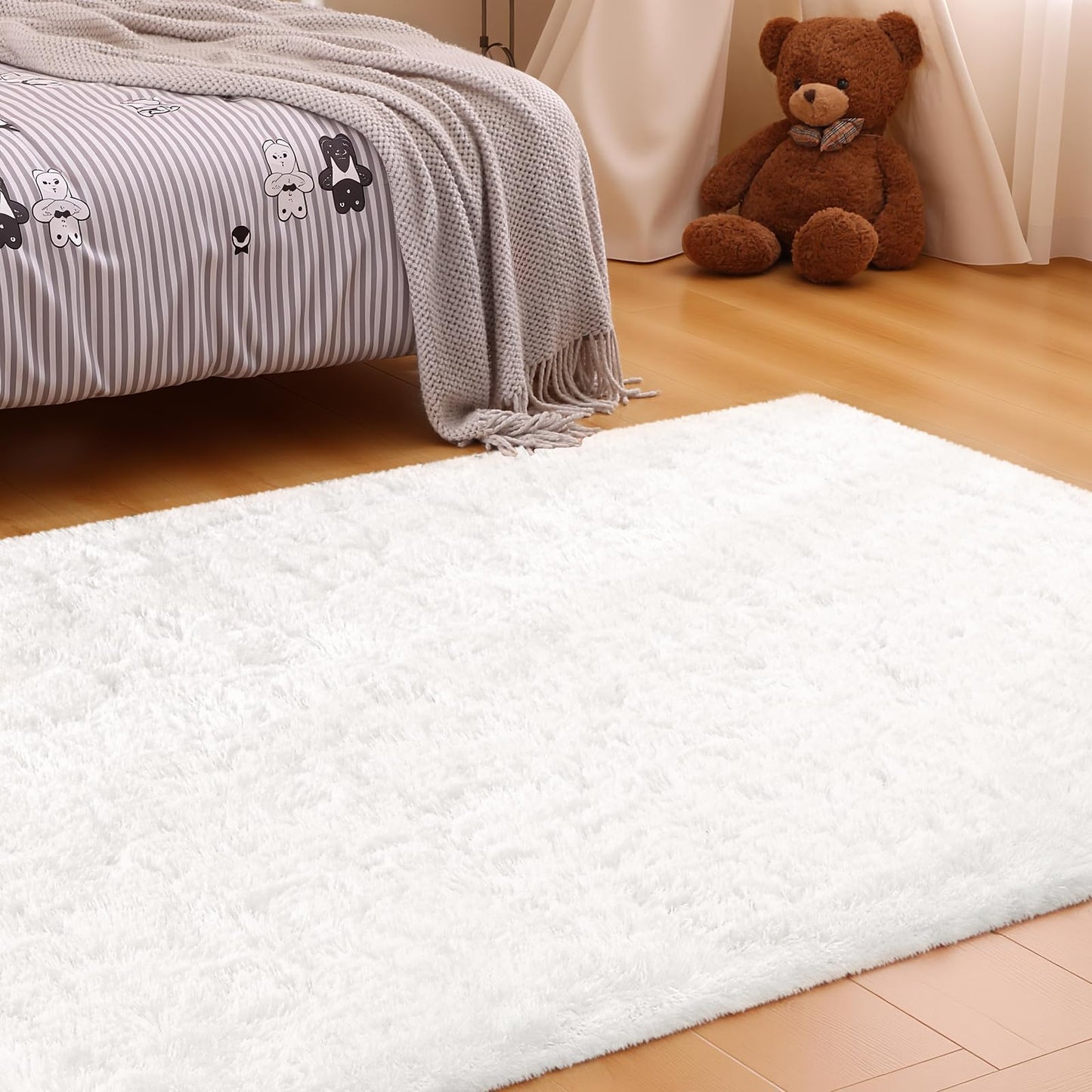 Mhyup 4x6 Cream White Rugs for Bedroom Living Room, Fluffy Small Area Rug Soft Shag Non-Slip Carpet for Kids Boys Girls and Nursery Room Indoor Dorm Home Decor (4ft x 6ft, Cream White)