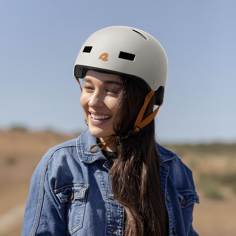 Retrospec Dakota Adult Bike Helmet for Men & Women - Multi-Sport Protection with ABS Shell, EPS Foam, 10 Vents & Removable Washable Padding for BMX, Skating, Scooter and Skate - Helmets for Adults