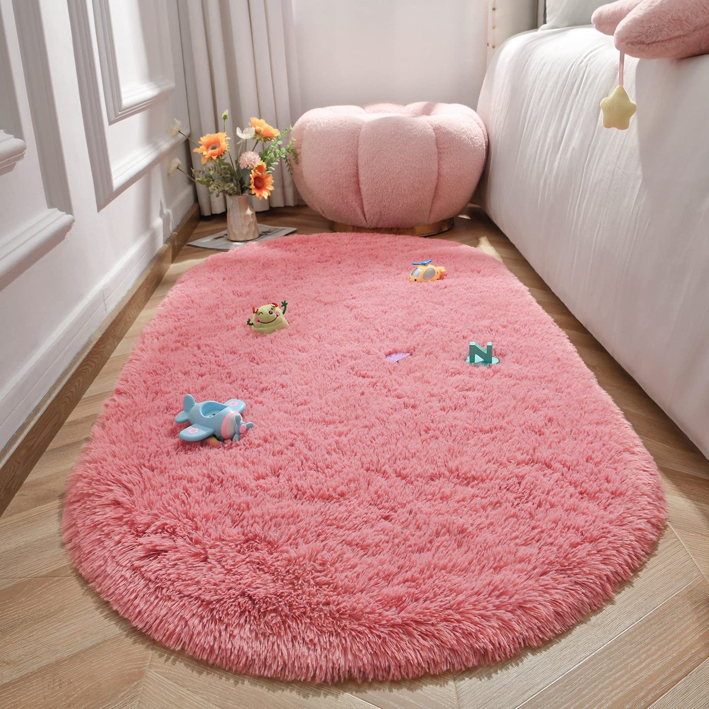 LOCHAS Bedroom Rug 2.6' x 5.3', Blush Fluffy Shaggy Area Rug for Bedroom Bedside, Soft Oval Throw Rugs Carpet for Kids Girls Nursery Living Room Home Decor