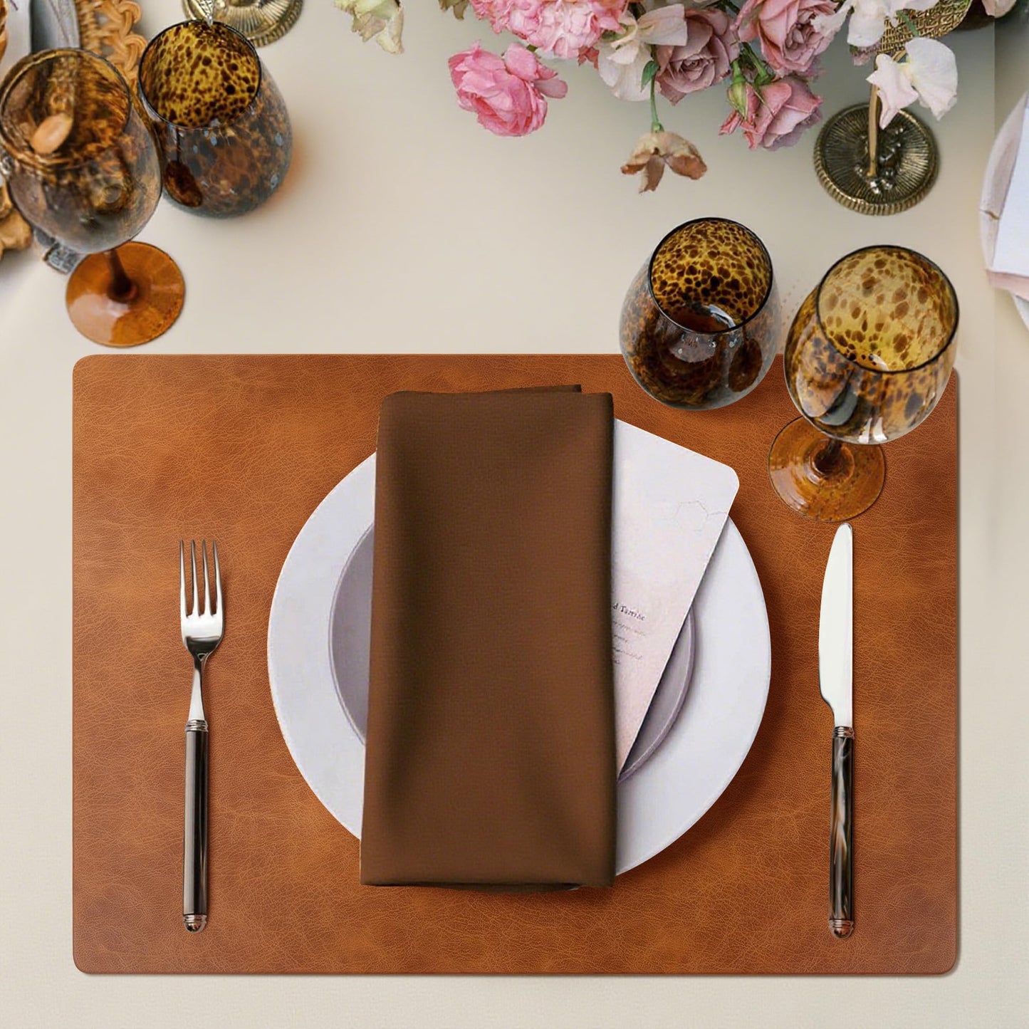 Roxifina Vinyl Placemats Set of 6 - Faux Leather Waterproof Washable PU Place Mats, Heat Resistant 12 x 17 Inch Easy Clean Wipeable Non-Slip Table Mats for Dining, Kitchen, Outdoor (Reddish Brown)
