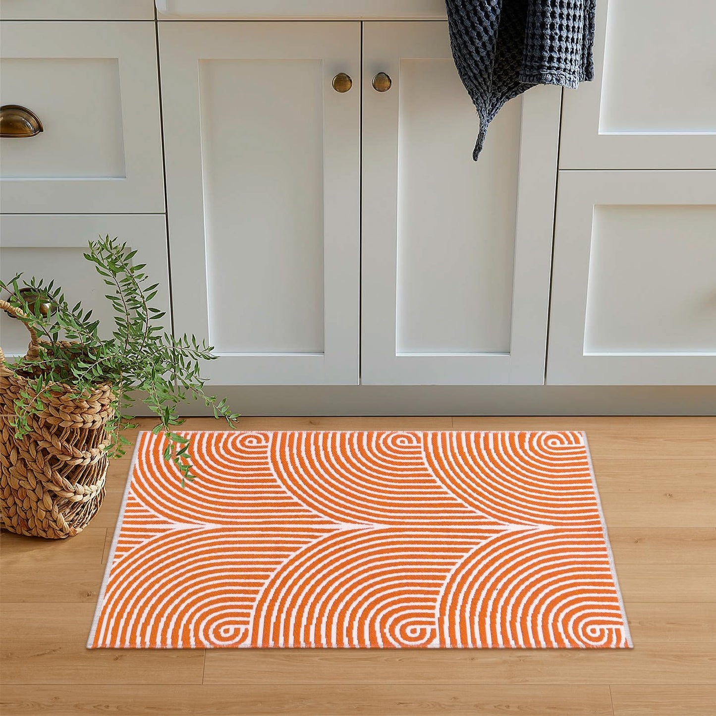 Tiffasea Indoor Door Mat 2'x3', Front Door Mats Machine Washable Small Area Rug Entryway Rug, Cotton Woven Indoor Outdoor Rugs Reversible Floor Mats for Bedroom/Bathroom/Kitchen (Orange&White)