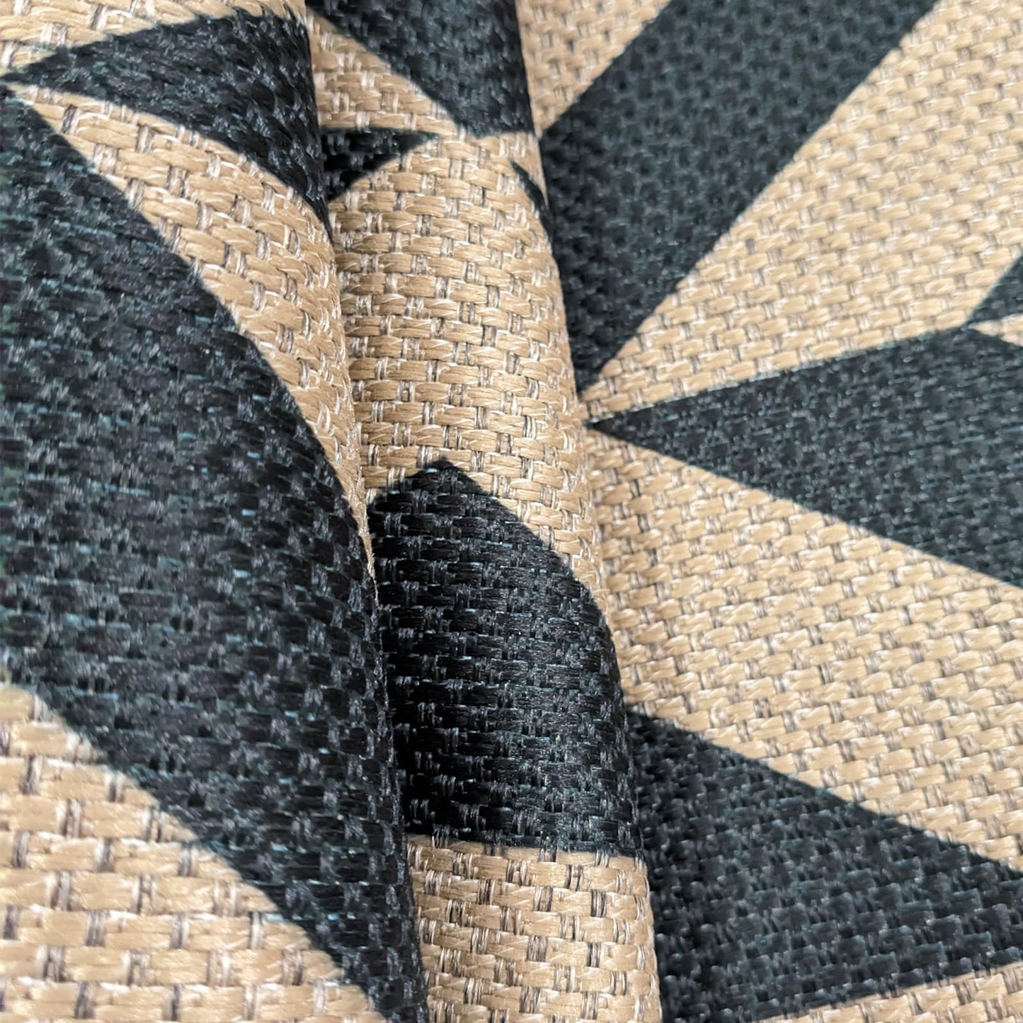USTIDE Washable Jute 5x7 Area Rugs Washable Geometric Triangle Outdoor Patio Rug Indoor Outdoor Carpet for Living Room Dining Room Non Slip Farmhouse Carpet for Backyard Bedroom