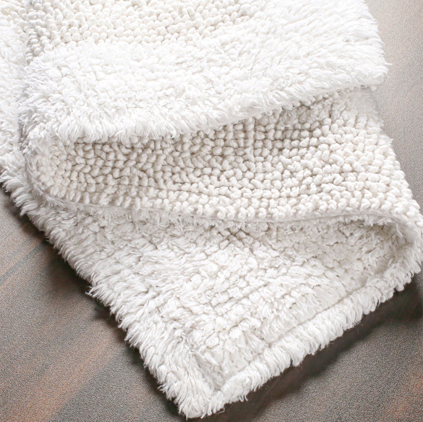 Cotton Reversible Bathmat Set of 2, 17x24 Inches - White, Super Soft Quick Dry Washable Bath Rugs Ideal for Bathroom, Kitchen, Vanity, Shower Area | Plush Soft Spa Style Hotel Quality Floor Mat