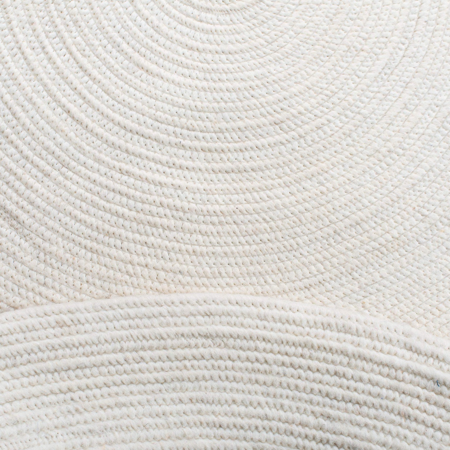 SAFAVIEH Braided Collection 5' x 7' Oval Ivory BRD901A Handmade Country Cottage Reversible Wool Entryway Foyer Living Room Bedroom Kitchen Area Rug
