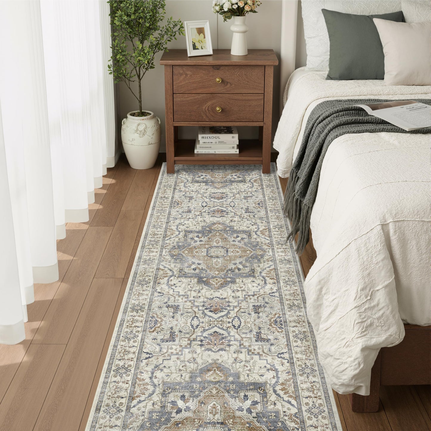 EiniHliw 2x6 Washable Kitchen Runner Rug, Non Slip Vintage Runner Rugs for Hallway, Ultra-Thin Low Pile Distressed Kitchen Rugs Non Skid, Machine Washable Laundry Entryway Indoor Carpet,Beige/Blue