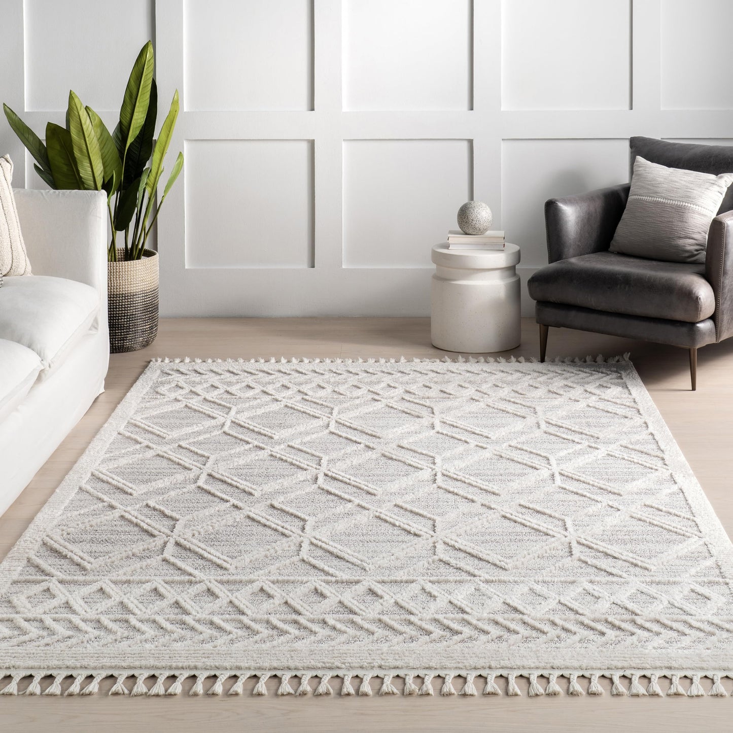 nuLOOM Oval 6'7" x 9' Ansley Moroccan Tassel Area Rug, Light Grey, High-Low Textured Bohemian Design, Plush High Pile, Stain Resistant, For Bedroom, Living Room, Hallway, Entryway