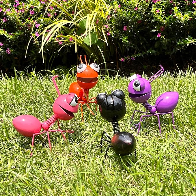 Metal Yard Art Garden Decor for Outside Cute Ants Yard Decorations Outdoor Lawn Ornaments Backyard Gifts for Mom - Set of 4