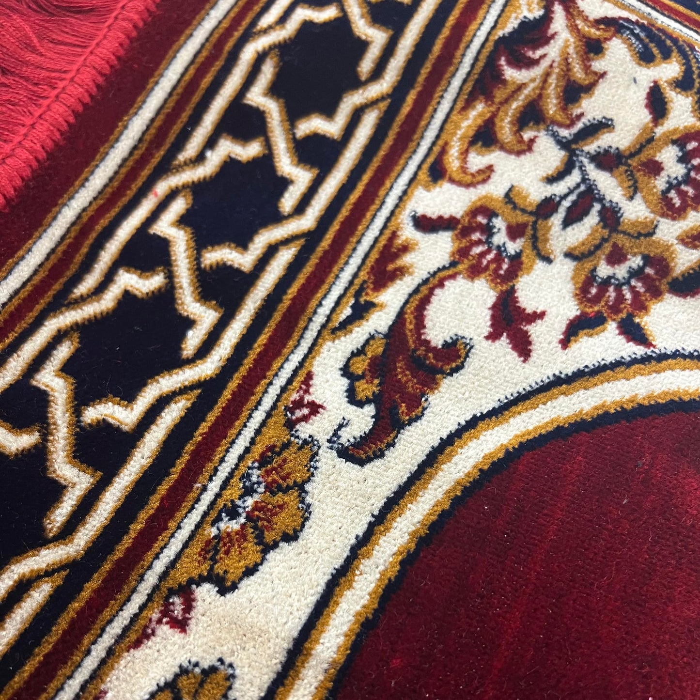 Modefa Turkish Islamic Prayer Rug - Multi Person Janamaz Sajada for Family or Large Gathering & Group Praying Carpet - Wide Plush Velvet Praying Mat (Mihrab Red - 5 Person)
