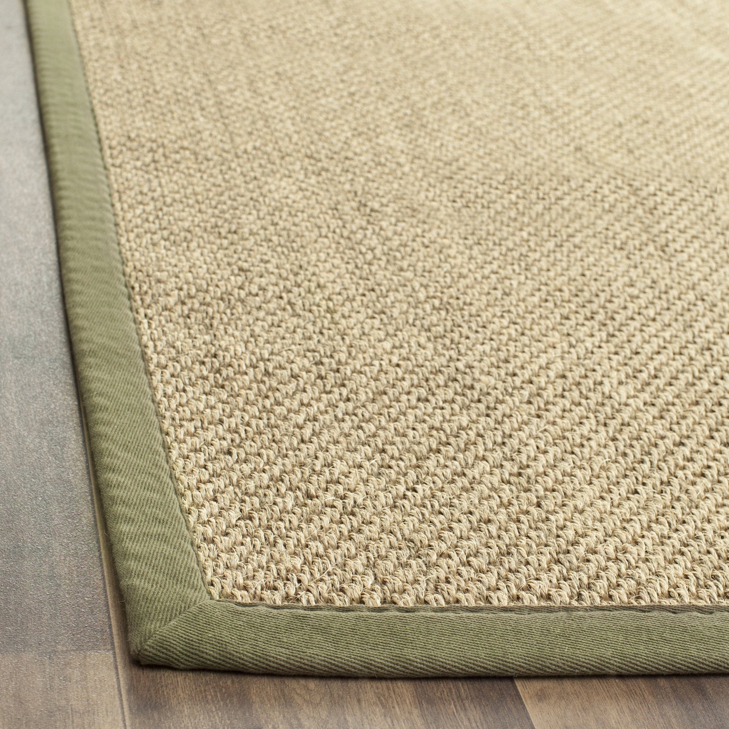 SAFAVIEH Area Rug 5x8 - Natural Fiber Collection - Natural & Green, Sisal, Woven Design with Border (NF443C)