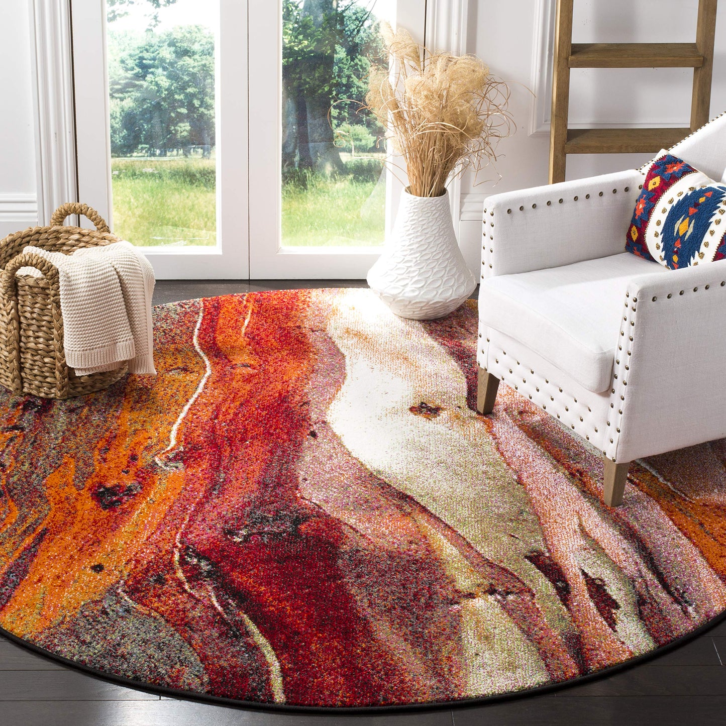 SAFAVIEH Glacier Collection Area Rug - 4' Round, Red/Multi, Geometric Design, Plush 1.2 Inch Thick Ideal for High Traffic Areas in Living Room, Bedroom, Dining (GLA126A)