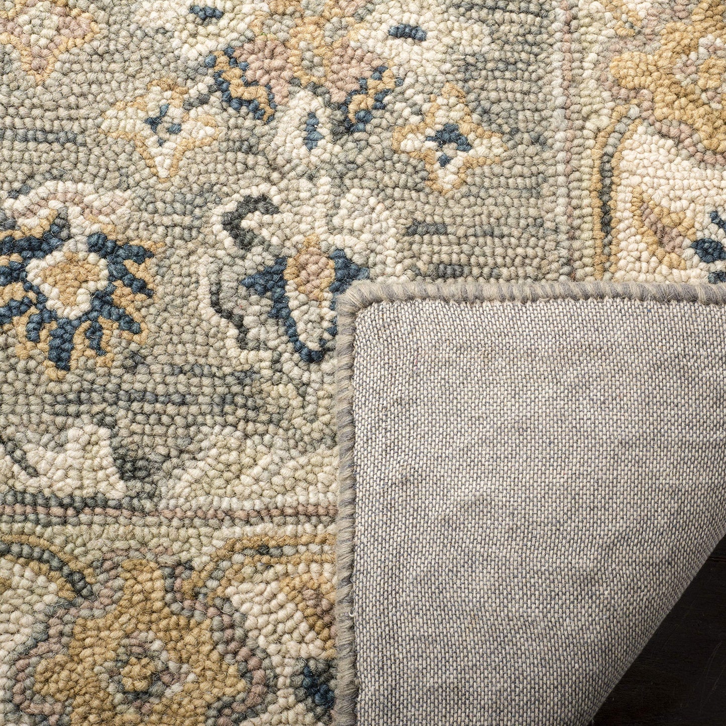 SAFAVIEH Aspen Collection 5' x 8' Moss/Ivory APN601W Handmade Traditional Wool Area Rug