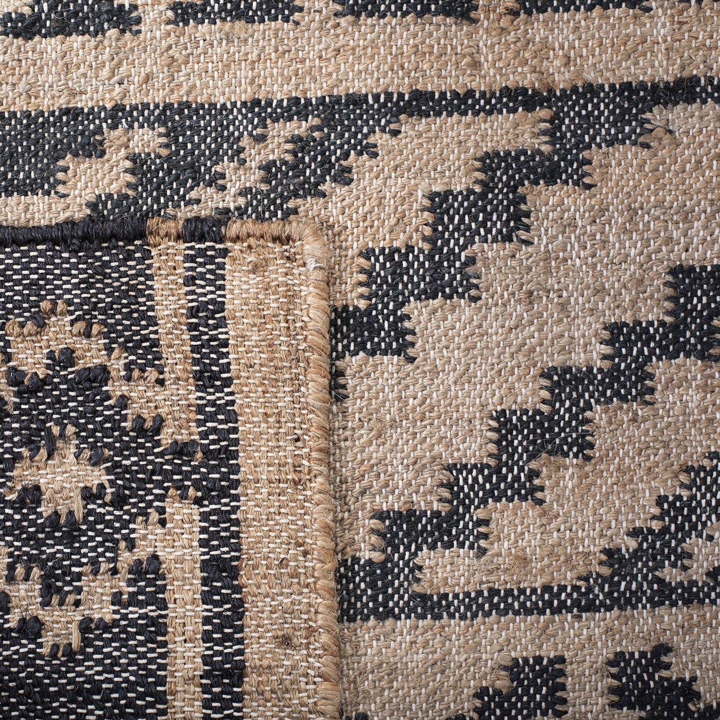 SAFAVIEH Kilim Collection Accent Rug - 2' x 3', Natural & Charcoal, Handmade Moroccan Boho Jute & Cotton, Ideal for High Traffic Areas in Entryway, Living Room, Bedroom (KLM751A)
