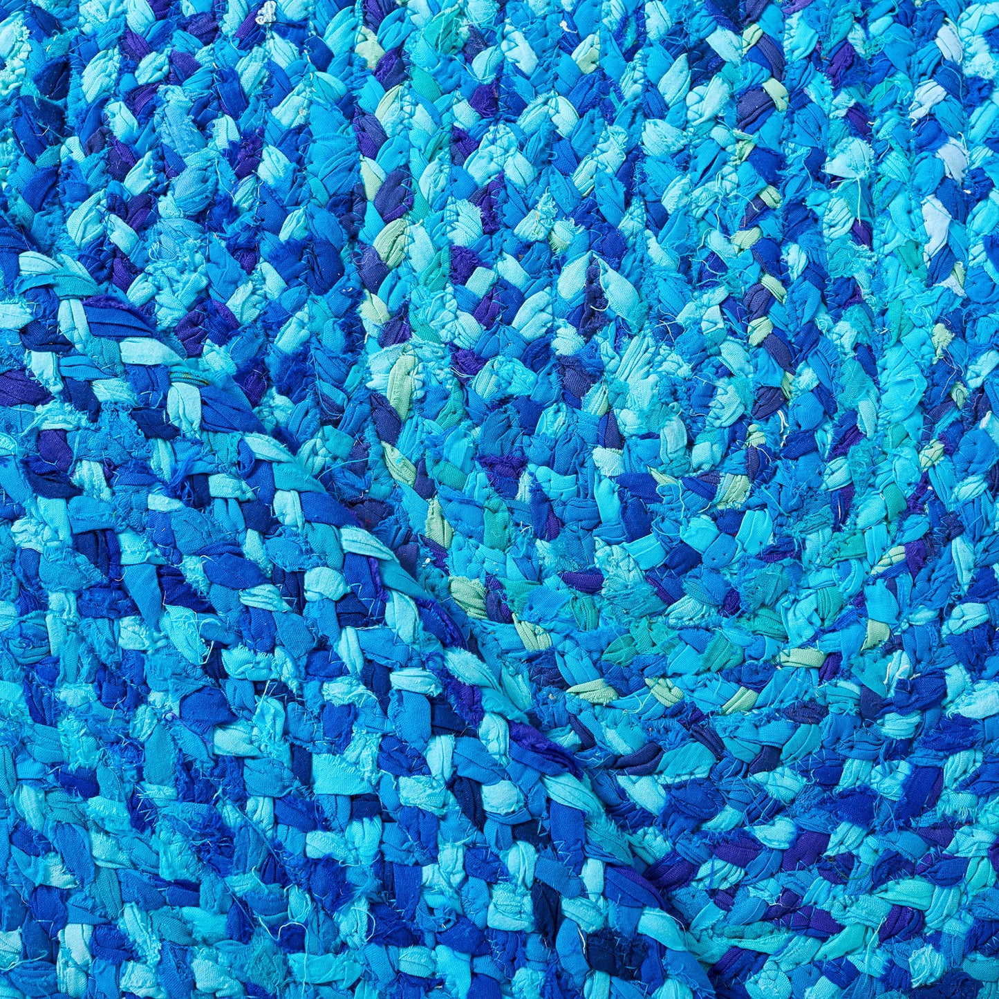SAFAVIEH Braided Collection Area Rug - 3' x 5' Oval, Turquoise, Handmade Country Farmhouse Reversible Cotton, Ideal for High Traffic Areas in Living Room, Bedroom (BRD452K)