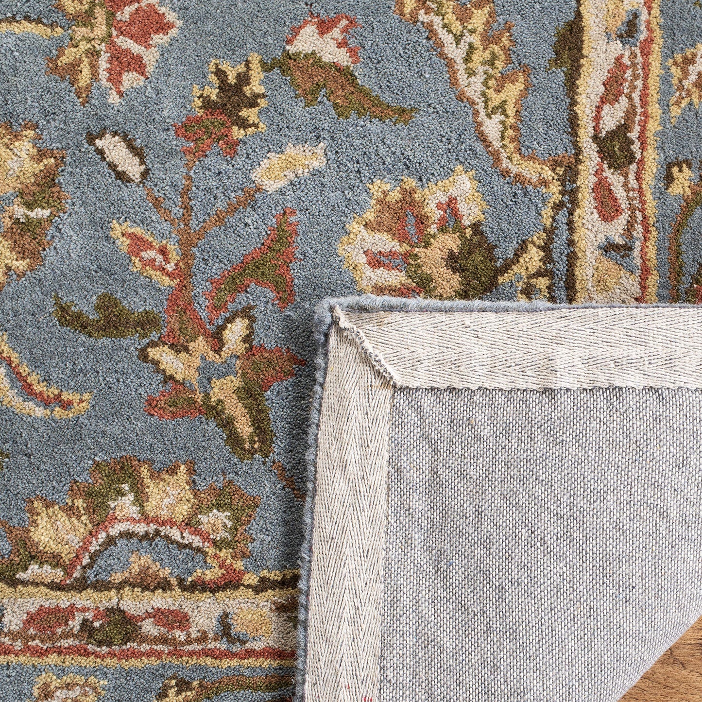 SAFAVIEH Heritage Collection Accent Rug - 4' x 6', Blue & Blue, Handmade Traditional Oriental Wool, Ideal for High Traffic Areas in Entryway, Living Room, Bedroom (HG969A)