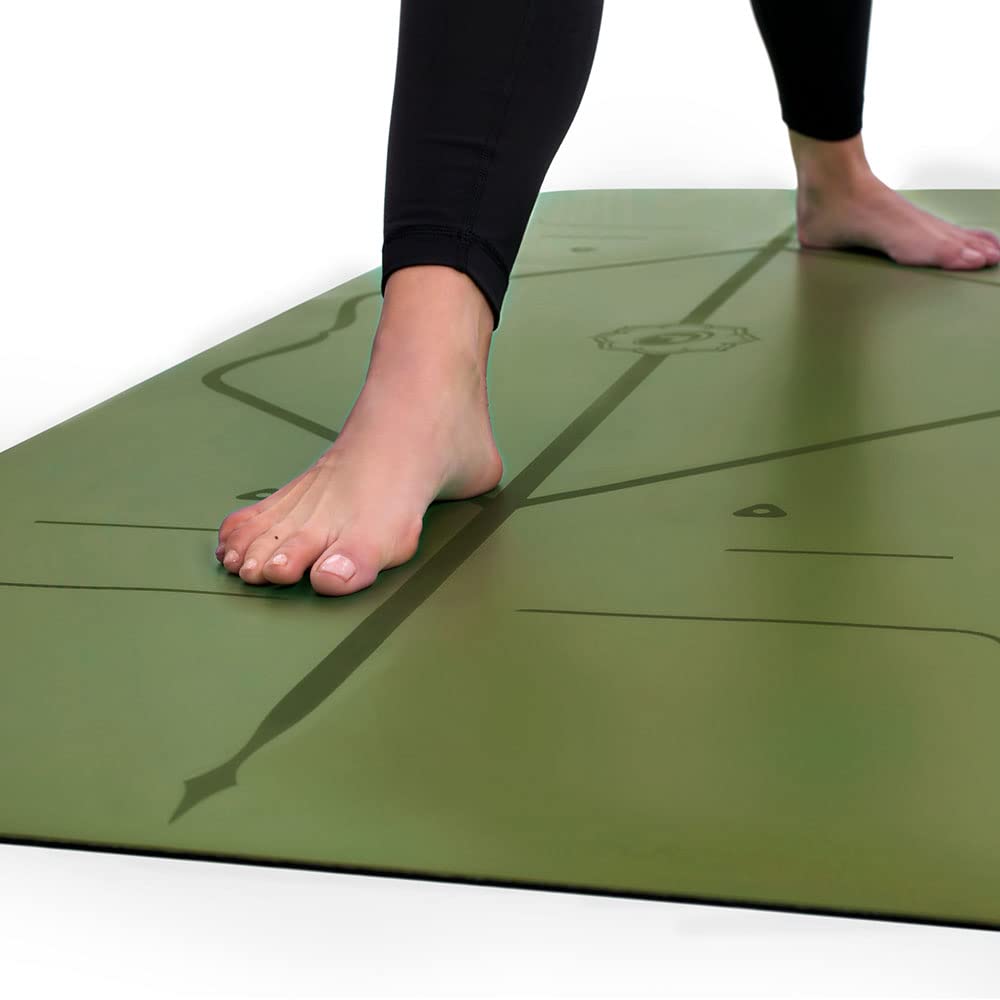 Liforme Original Yoga Mat – Free Yoga Bag Included - Patented Alignment System, Warrior-like Grip, Non-slip, Eco-friendly, sweat-resistant, long, wide, 4.2mm thick mat for comfort