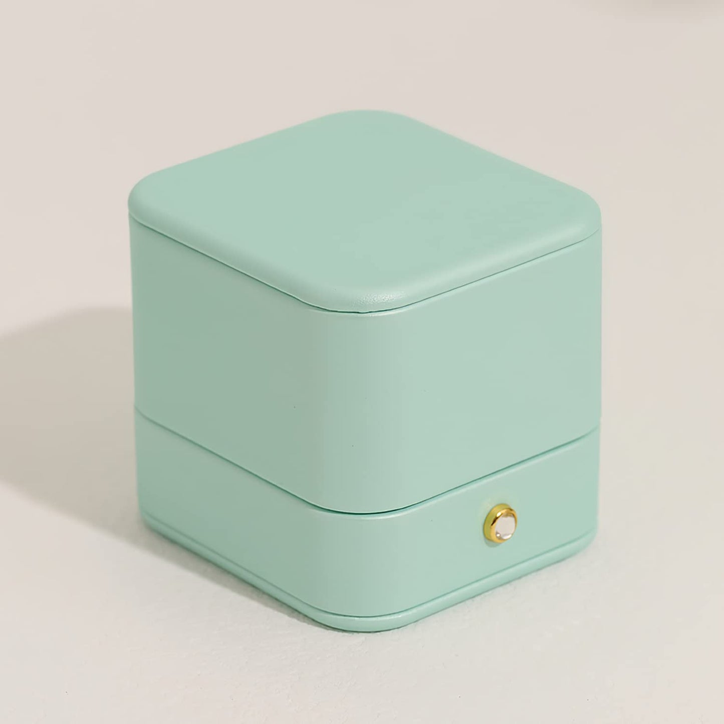 Oirlv Gorgeous Mint Green Ring Box Leather Engagement Ring Case Jewelry Gift Box for Wedding Proposal Velvet Interior