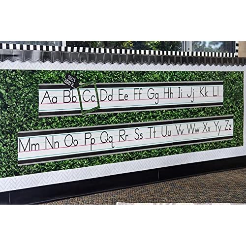 Teacher Created Resources Modern Farmhouse Black Pennants Die-Cut Border Trim