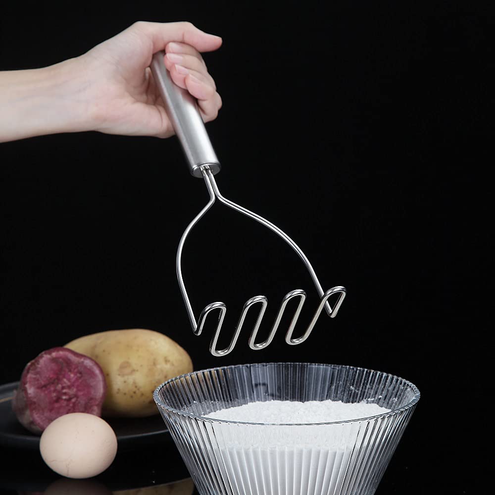 Potato Masher, Stainless Steel Heavy Duty Metal Potato Ricer With Mirror Polish, Food Masher Utensil, Hand Masher, Vegetables Fruits Mashe, Dishwasher Safe (9.6 Inch)