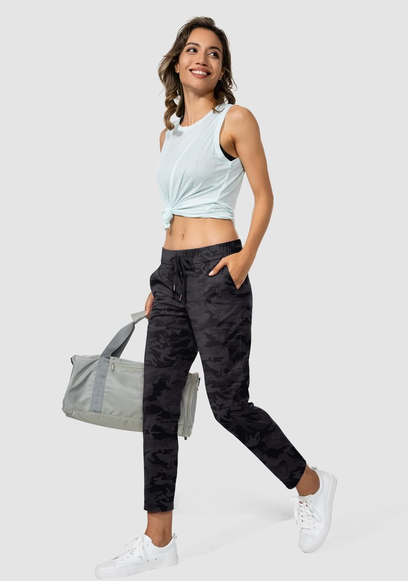 G Gradual Women's Pants with Deep Pockets 7/8 Stretch Sweatpants for Women Athletic, Golf, Lounge, Work (Black Camo, Small)