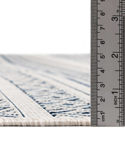 Unique Loom Outdoor Striped Collection Area Rug - Maia (4' 1" x 6' 1" Rectangle, Light Blue/Ivory)