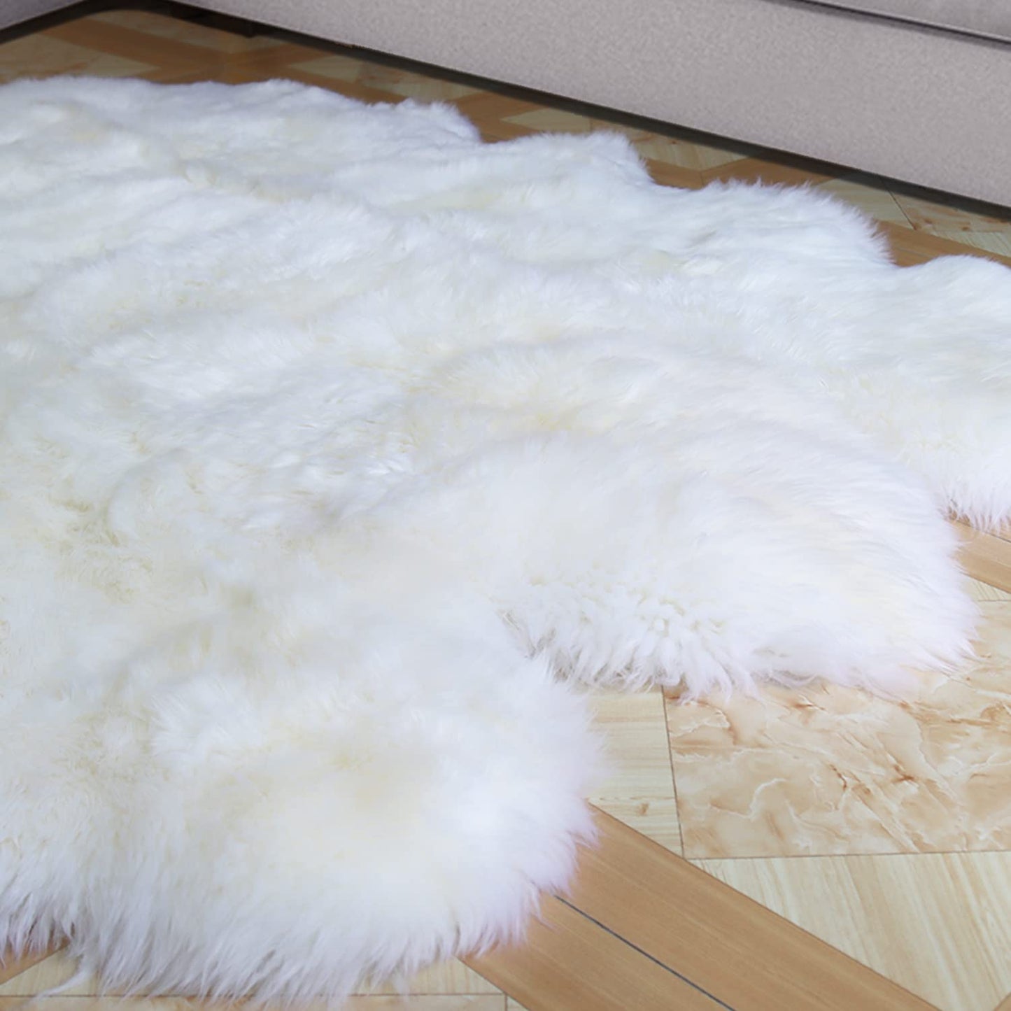 Champlus Genuine Australian Merino Sheepskin Rug, 5x7 ft Sheep Skin Rug, Lambskin Area Rug, 6-Pelt, White