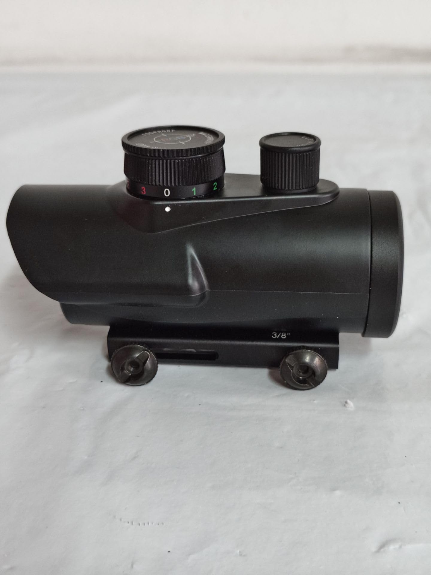 ESSLNB Red Dot Sight Airsoft Sights Scope Red/Green/Blue 3 Brightness Settings Reflex Sight with 11mm/22mm Picatinny Rail Mount and Covers