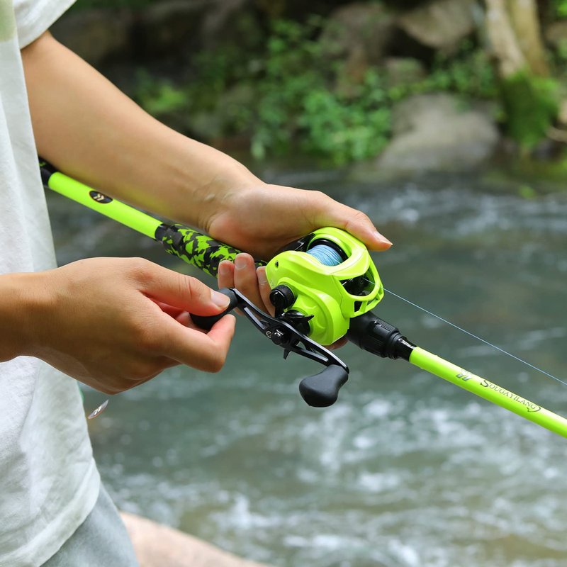 Sougayilang Baitcaster Combo, IM7 Graphite 2Pc Blank Rods,M/MH Power,EVA Handle & Stainless Steel Guides，7.1:1 Gear Ratio, 18LB Drag for Bass, Walleye, Pike