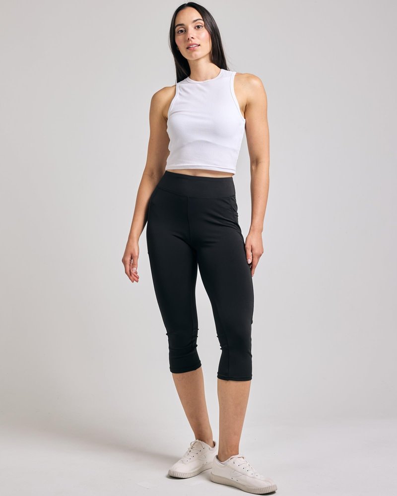 Real Essentials 4 Pack: Women's Capri Leggings with Pockets Casual Yoga Workout Exercise Pants (Available in Plus Size)