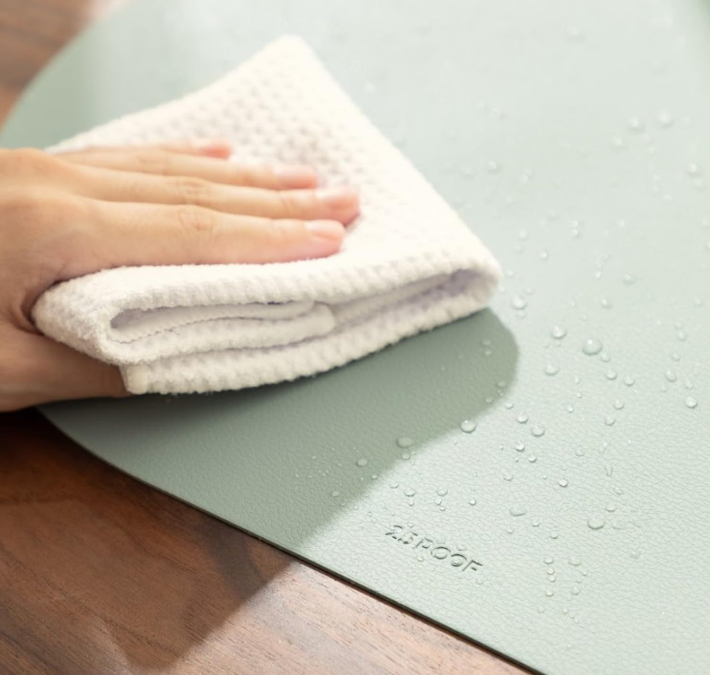 Mint Green Oval Silicone Placemats Set of 4 with Matching Coasters – Heat Resistant, Waterproof, Easy to Clean Non-Slip Modern Dining Table Mats – Premium Leather Textured Japandi Kitchen Décor