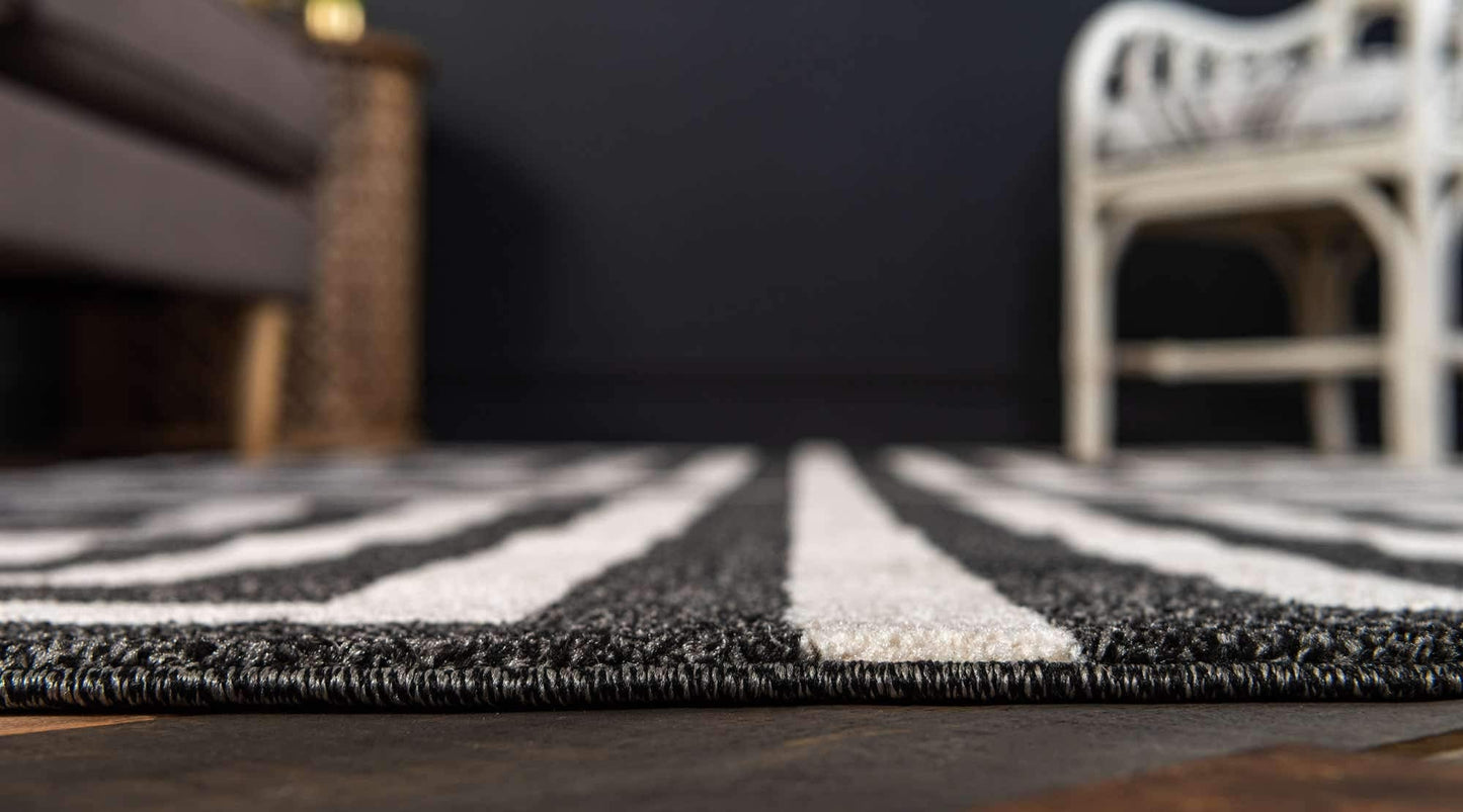 Unique Loom Athens Collection Classic Geometric Modern Border Design Area Rug (5' 0 x 8' 0 Rectangular, Black/ Beige)