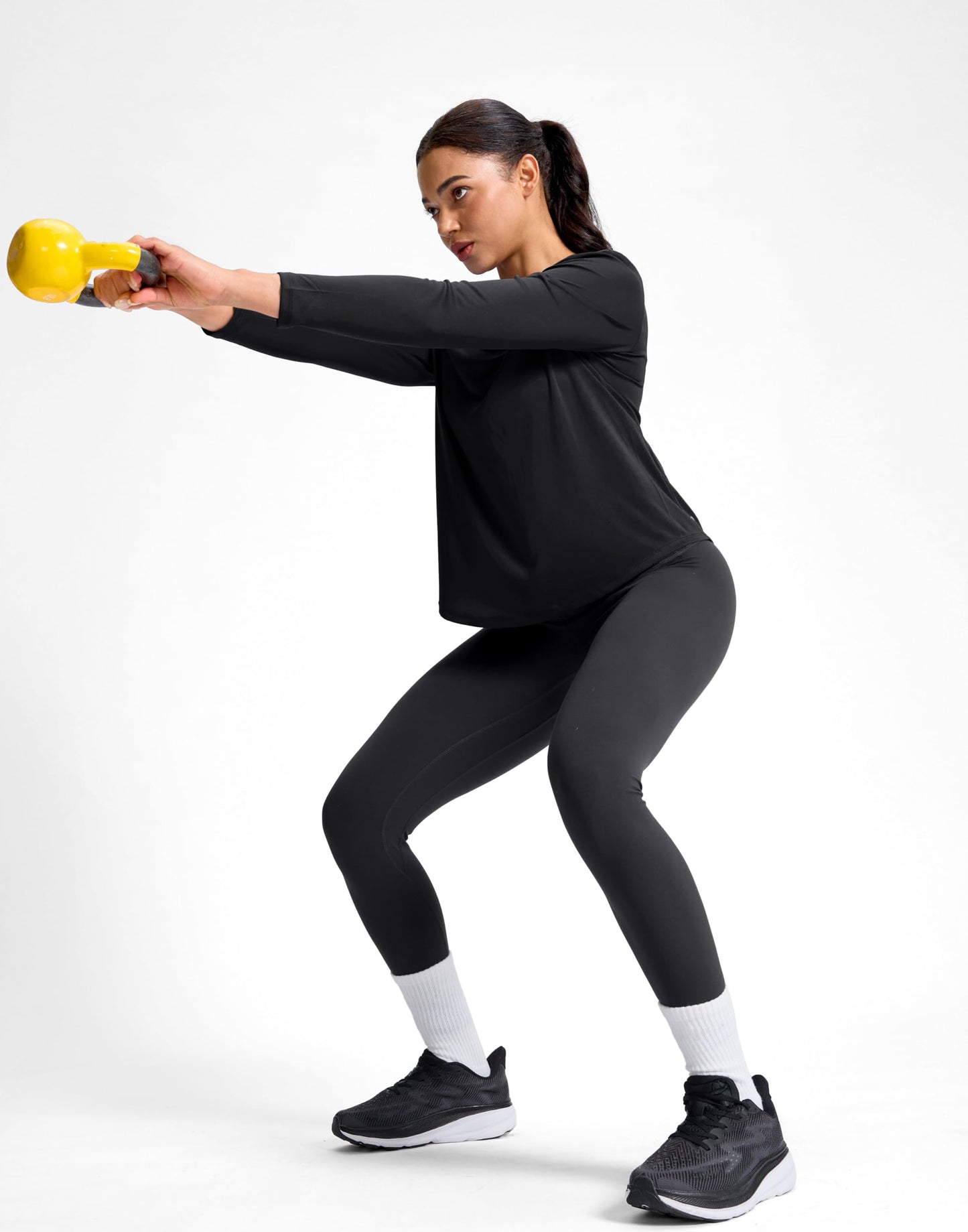 SANTINY Lightweight Long Sleeve Workout Tops for Women Breathable Yoga Gym Athletic Running Hiking Top UPF 50+ Sun Shirts (Black_M)