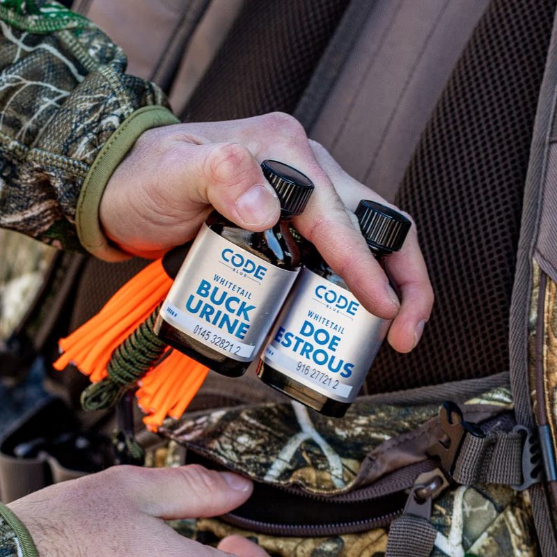 Code Blue Whitetail Doe Estrous – Premium Deer Attractant with Authentic Doe Scent to Lure Mature Bucks & Boost Hunting Success, 1 oz