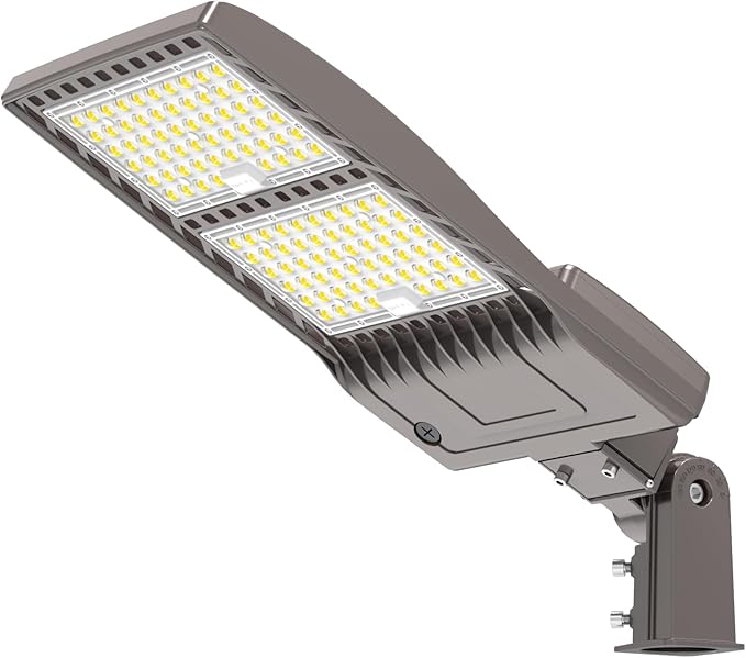 BBESTLED 320W Commercial Light Parking Lot Slip Fitter Mount, Stadium Lights Outdoor, UL DLC Listed 44800LM IP65 5000K LED 320W Backyard Tennis Court Area Street Pole Lighting, LED Parking Lights