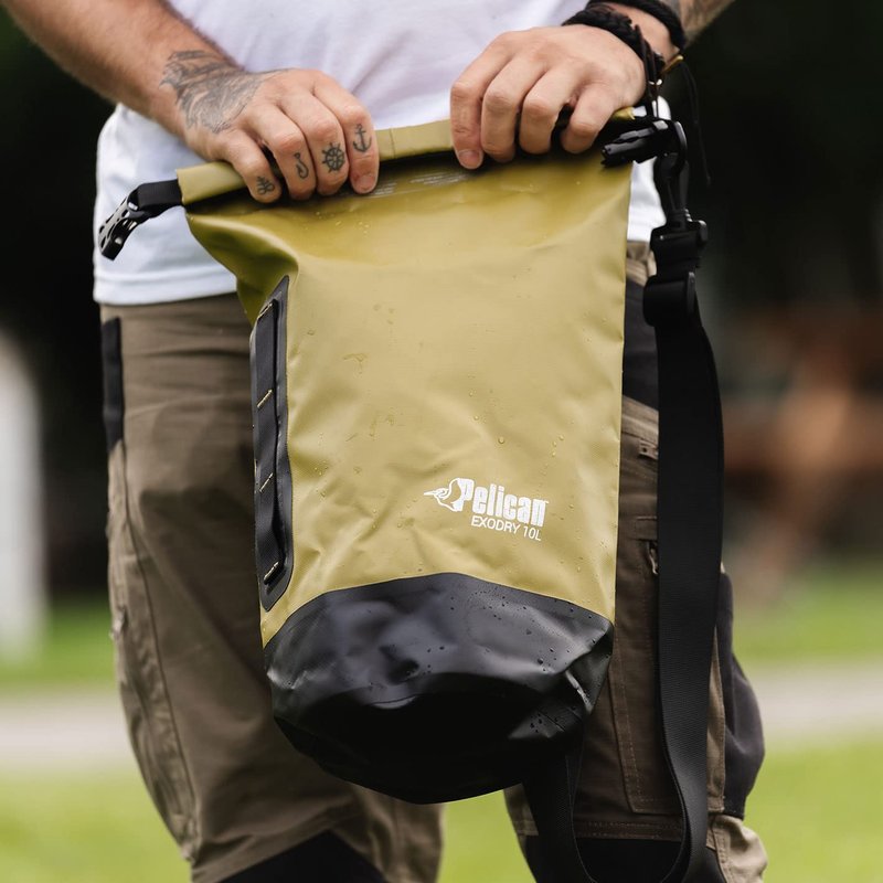 Pelican ExoDry 20L Medium Drybag - Waterproof - Shoulder Straps - Thick & Lightweight - Roll Top Dry Compression - Keeps Gear Dry for Kayaking, Rafting, Hiking and Fishing - Black