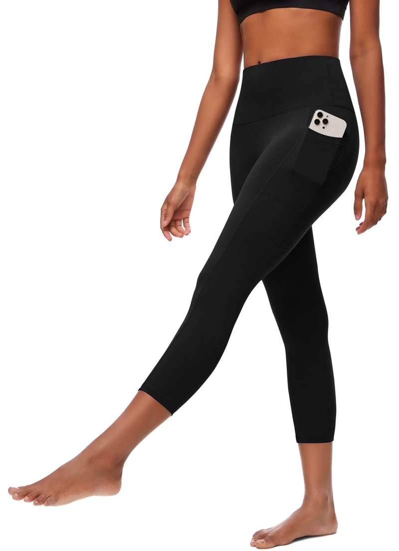 FULLSOFT Black Capri Leggings with Pockets for Women - High Waisted Tummy Control Soft Butt Lifting Workout Clothes for Women Yoga Pants Short Leggings Capris Y2k(Black with Pockets,Small-Meduim)