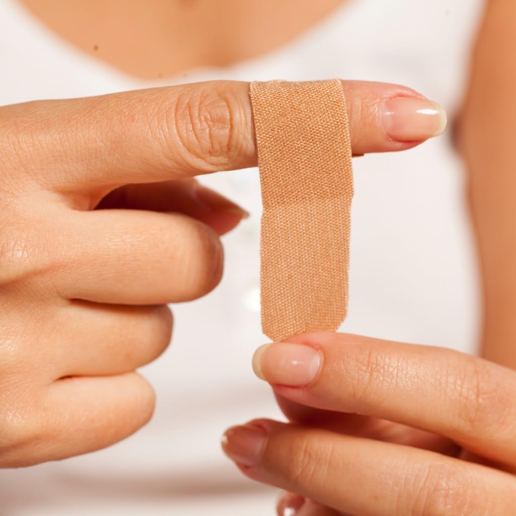 Vakly Fabric Adhesive Bandages 3/4 x 3 in (200 Pack) – Flexible Breathable Bandage Strips with Non-Stick Pad, Latex-Free First Aid Wound Care for Cuts & Scrapes