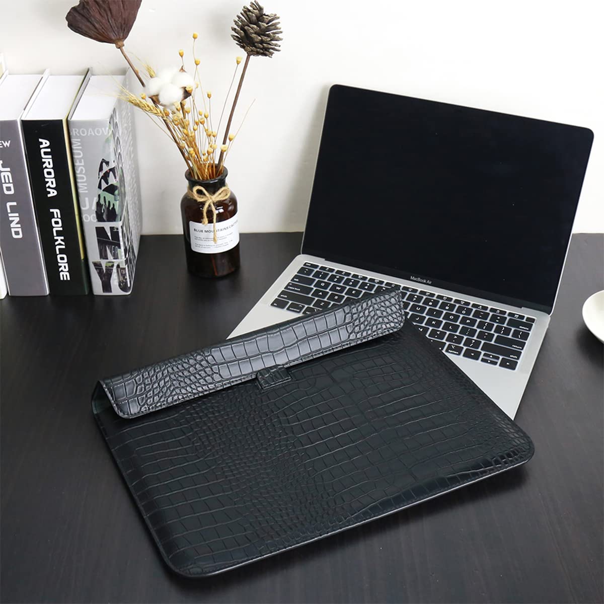LCMOCICO Crocodile Grain PU Leather Flap Style Case Bag Laptop Sleeve for MacBook Air 15 inch 2026-2023 A3448 M5 M4 M3 M2 Notebook Bag for Mac Pro 16 A3428 A3429 2019-2026 Pro 15 2012-2019, Black