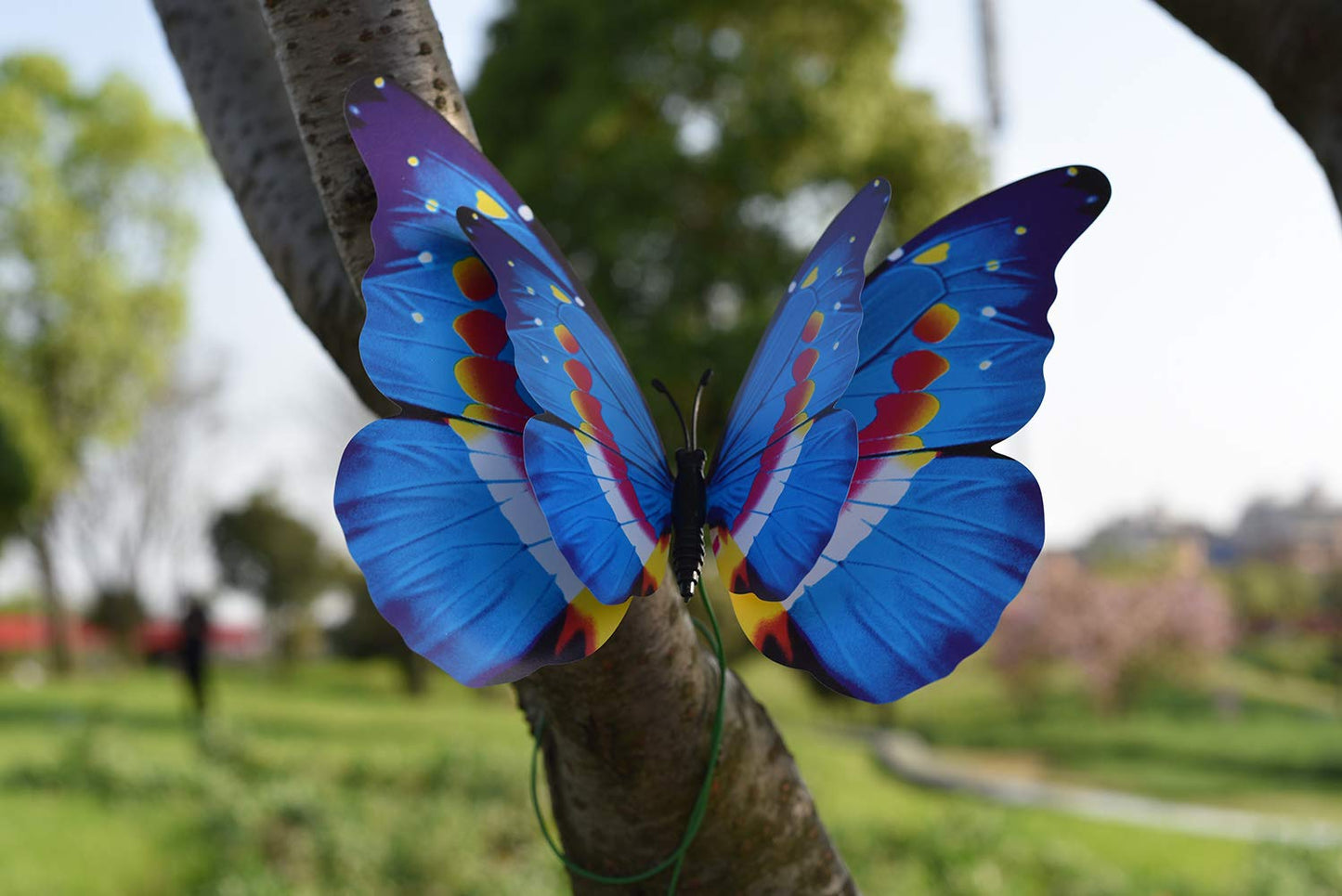 Giant Butterfly Garden Stakes Decorations Outdoor 3D Butterflies Lawn Decorative Yard Decor Patio Accessories Ornaments PVC Gardening Art Christmas Whimsical Gifts (Pack of 12)