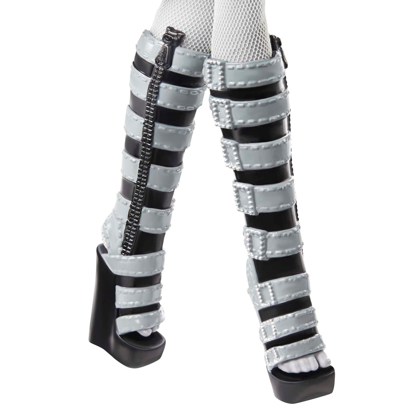 Monster High Reel Drama Doll, Clawdeen Wolf in Black and White, Collectible Reproduction with Doll-Size and Life-Size Posters, Horror Flick Theme