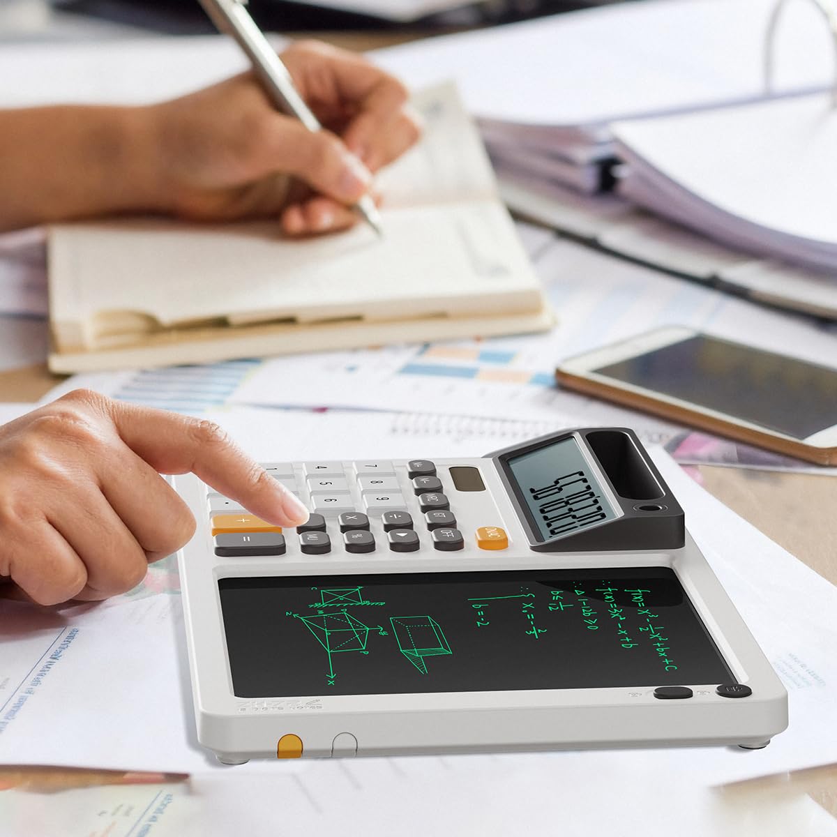 DPEDUAI Solar Desk Calculator with 7.5 inc LCD Writing Membrane, 15° Tilt for Easy Reading, Integrated Phone Stand, Voice & Silent Modes, Anti-Slip Pads for Stability, Ideal for Office & Study Use