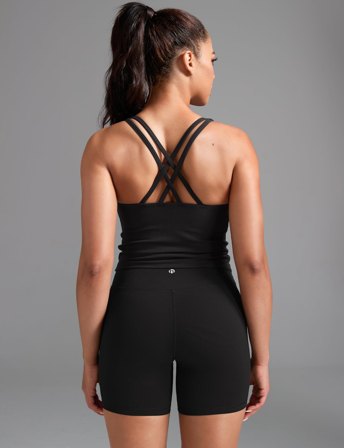 HeyNuts Zeal Longline Ribbed Sports Bras for Women, Medium Impact Wirefree Yoga Tank Tops Criss Cross Back Crop Tops Workout Bras Black M