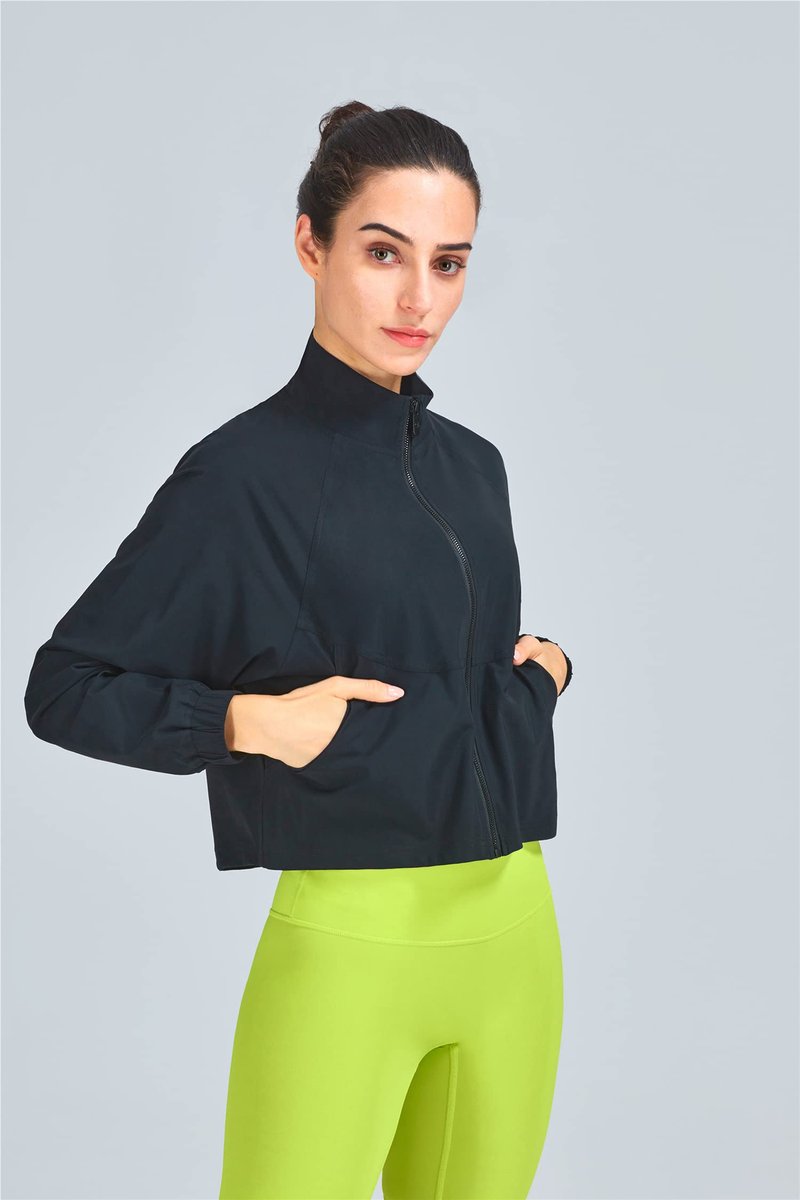 altiland Women's Athletic Running Yoga Gym Track Zip Up Cropped Jackets Long Sleeve Workout Shirts (Black, M)