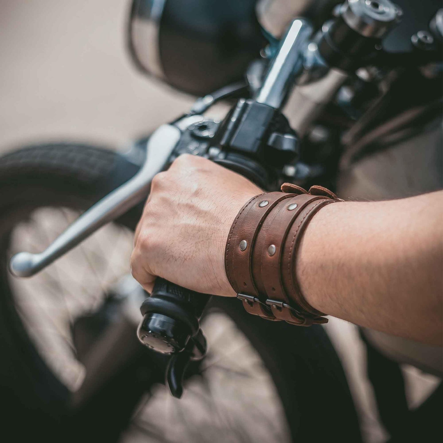 Hide & Drink, Stylish Wrist Wallet Cuff XL, Wristband with Secret Pouch, Cash Holder, Money Organizer, Full Grain Leather, Handmade, Bourbon Brown