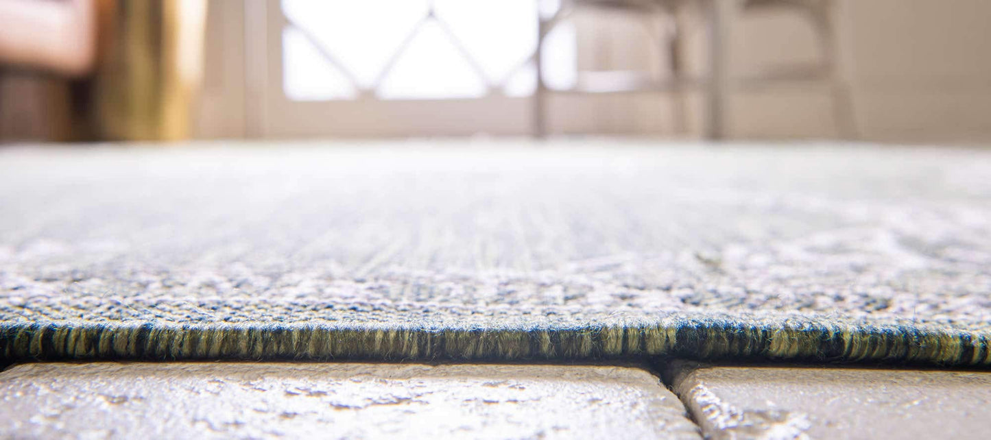 Unique Loom Outdoor Traditional Collection Area Rug - Antique (4' 1" Round, Green/ Gray)
